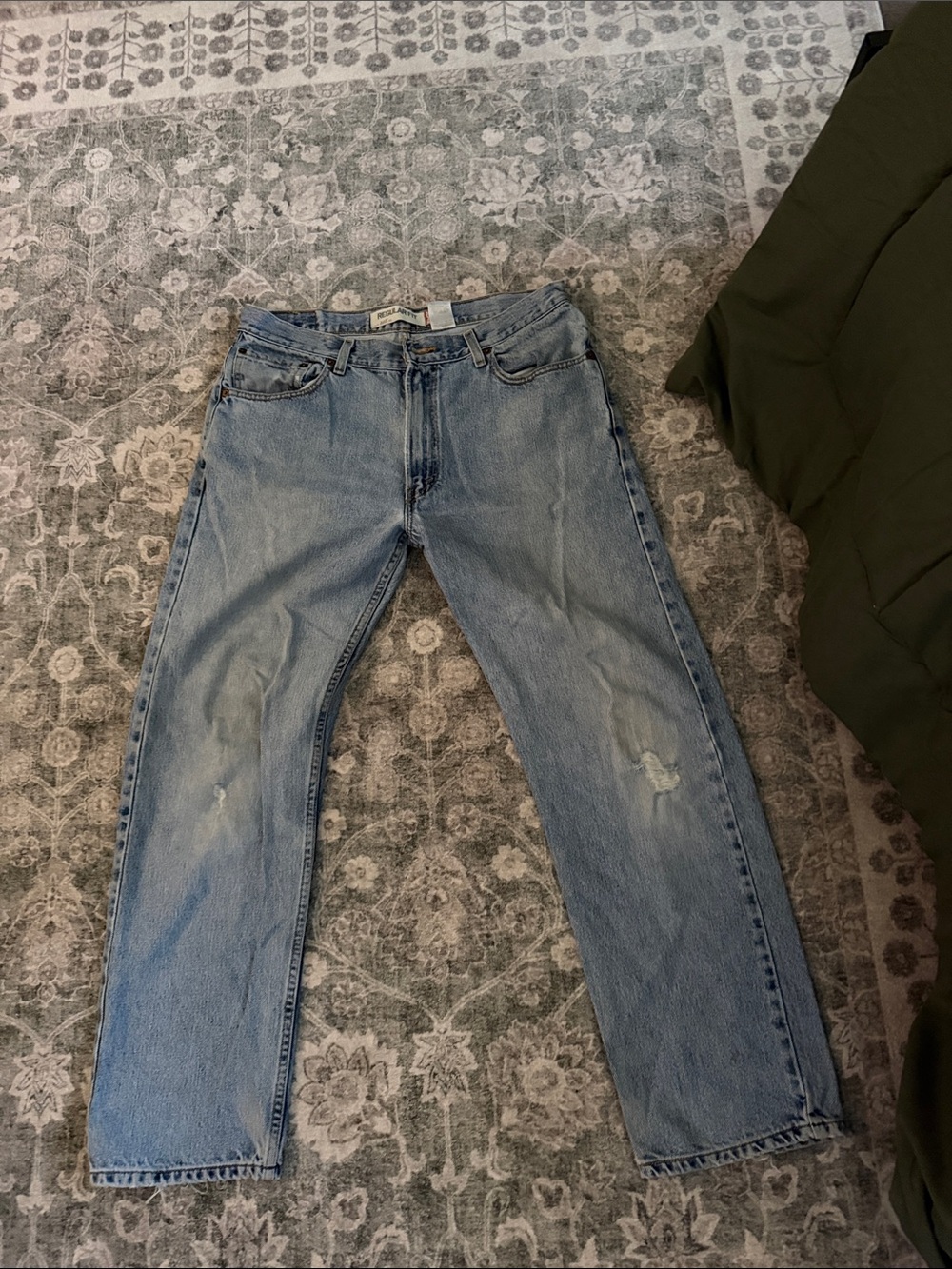 Levi's Light Blue Relaxed Fit Men's Jeans